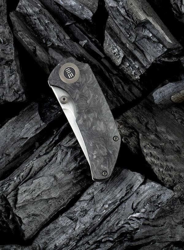 WE Knife Thug Marble Carbon Fiber Presentation Handle 6 WE Knife Thug Marble Carbon Fiber Presentation Handle - Image 4