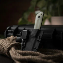 Schwarz Knives Overland Sport -outdoor knives sale 2023 09 KnifeLounge Schwartz Overland jade4