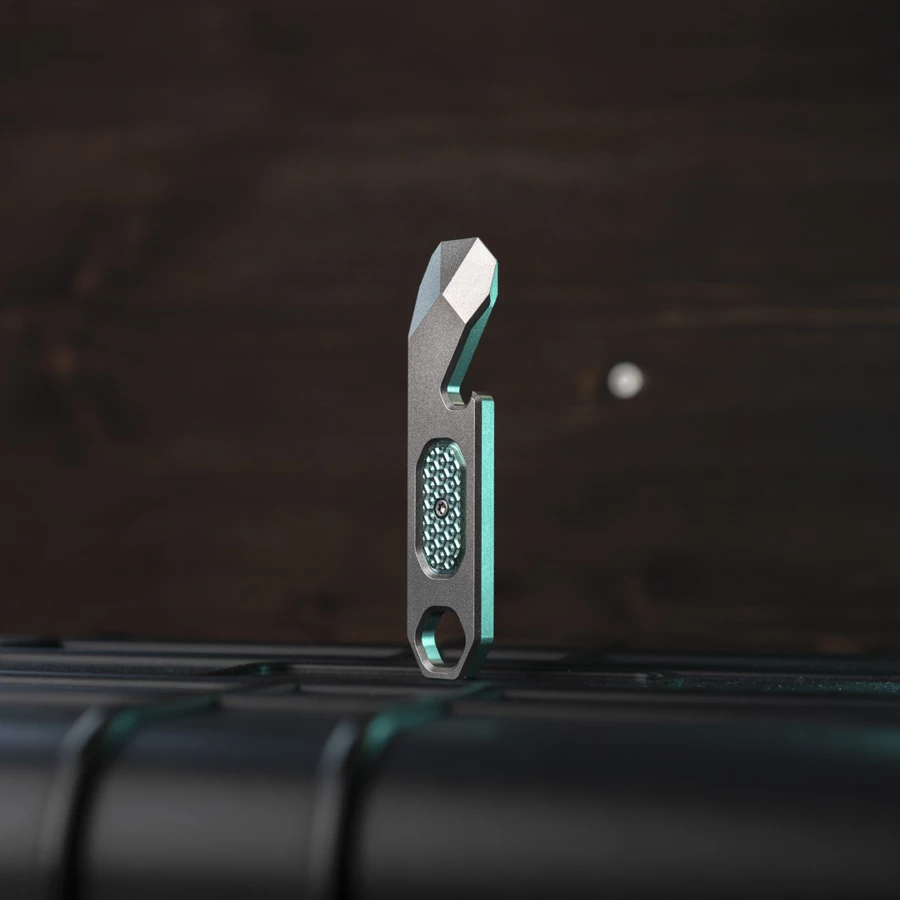 Guething Knives The Shim Prybar 3 Guething Knives The Shim Prybar