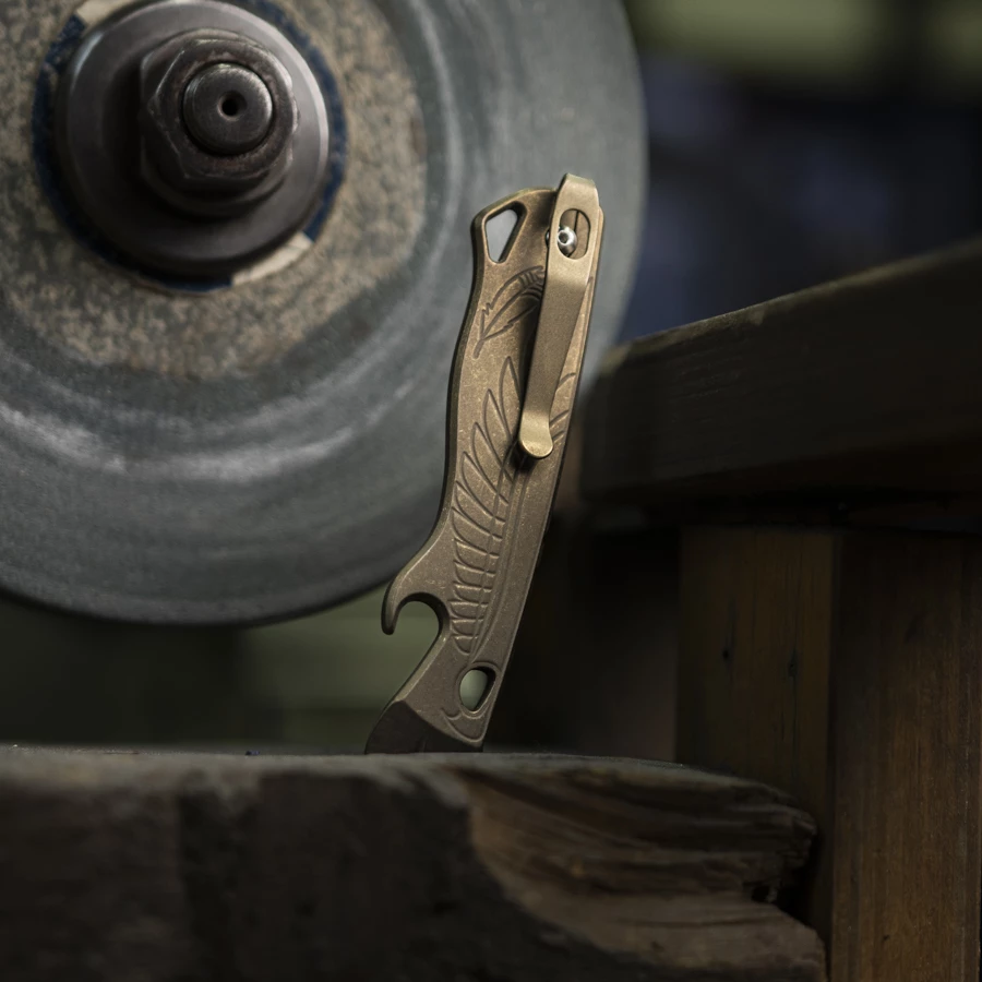 Lynch All Access Pass V2.7X "Double Wing" Prybar - Bronze 3 Lynch All Access Pass V2.7X "Double Wing" Prybar - Bronze