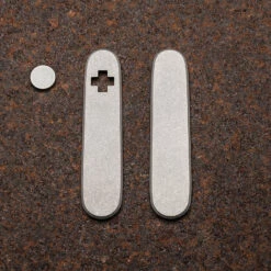 Daily Customs 84.3 Titanium Plain