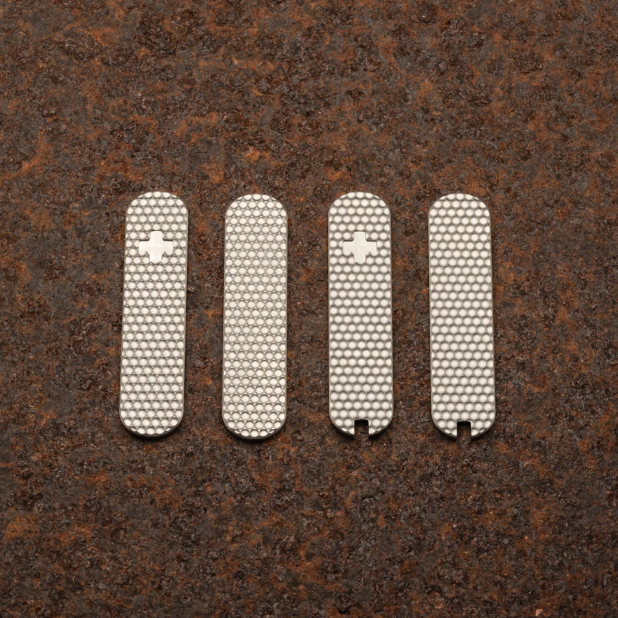 Daily Customs 58 Mm Golf Ball Titanium 4 Daily Customs 58 Mm Golf Ball Titanium - Image 2