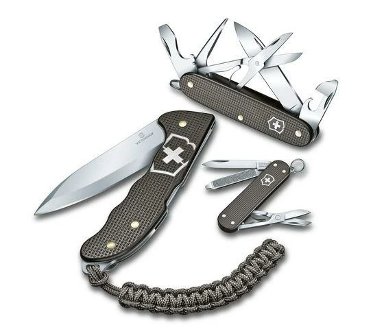 Victorinox Hunter Pro Alox Limited Edition 2022 4 Victorinox Hunter Pro Alox Limited Edition 2022 - Image 2
