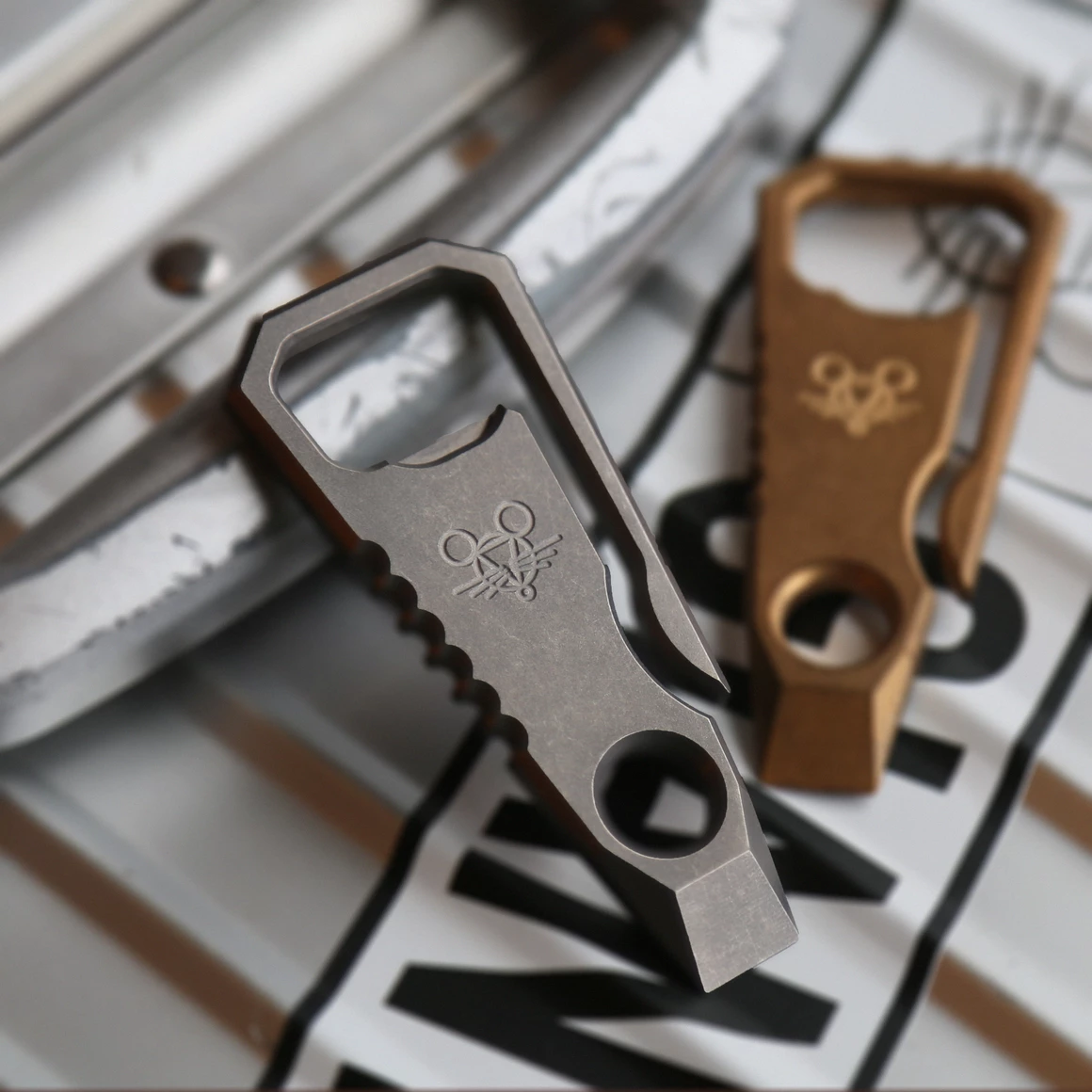 GiantMouse Caplifter / Prybar Titanium 3 GiantMouse Caplifter / Prybar Titanium