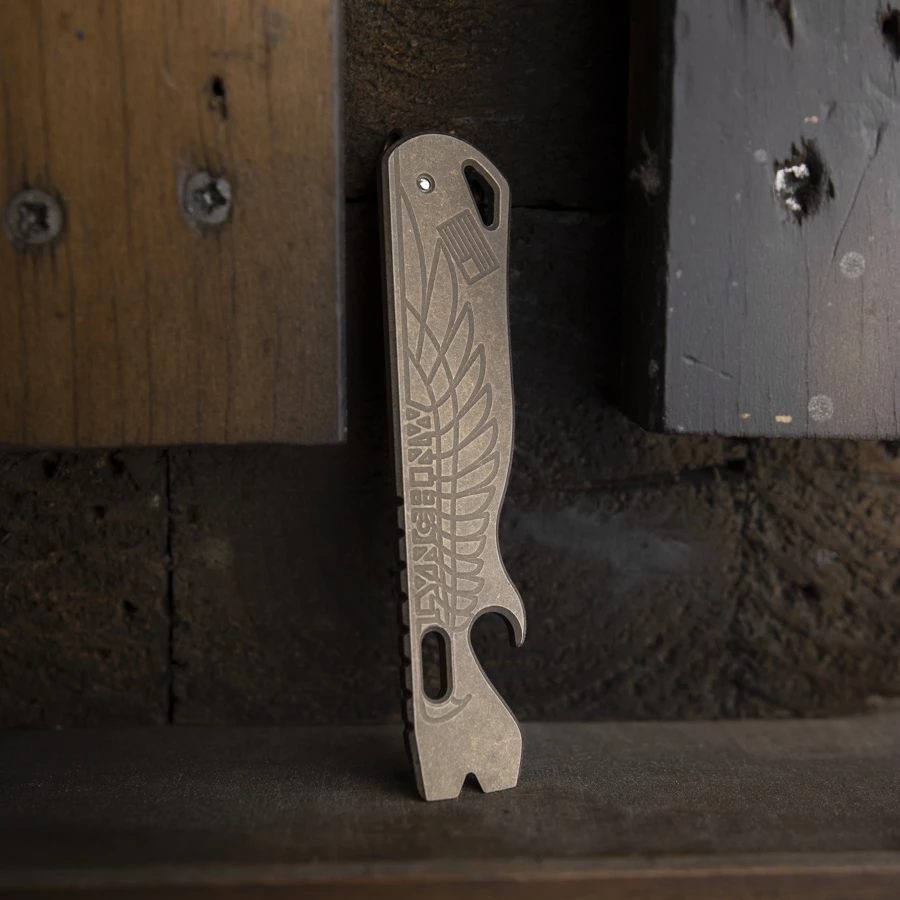 Lynch All Access Pass V1.7 "Double Wing" Prybar - Bronze 3 Lynch All Access Pass V1.7 "Double Wing" Prybar - Bronze